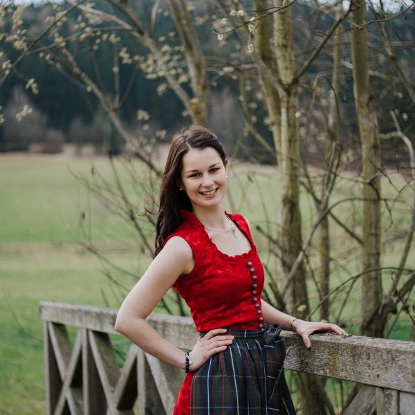 Porträtfoto Laura Ratheiser